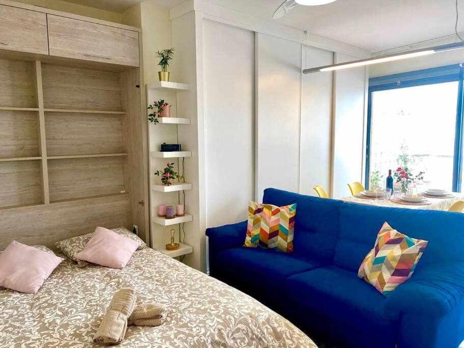 Apartamento Antonio By Solymar Holiday Torre Del Mar Luaran gambar