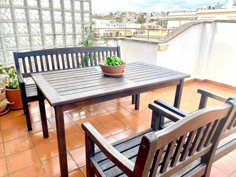 Apartamento Antonio By Solymar Holiday Torre Del Mar Luaran gambar