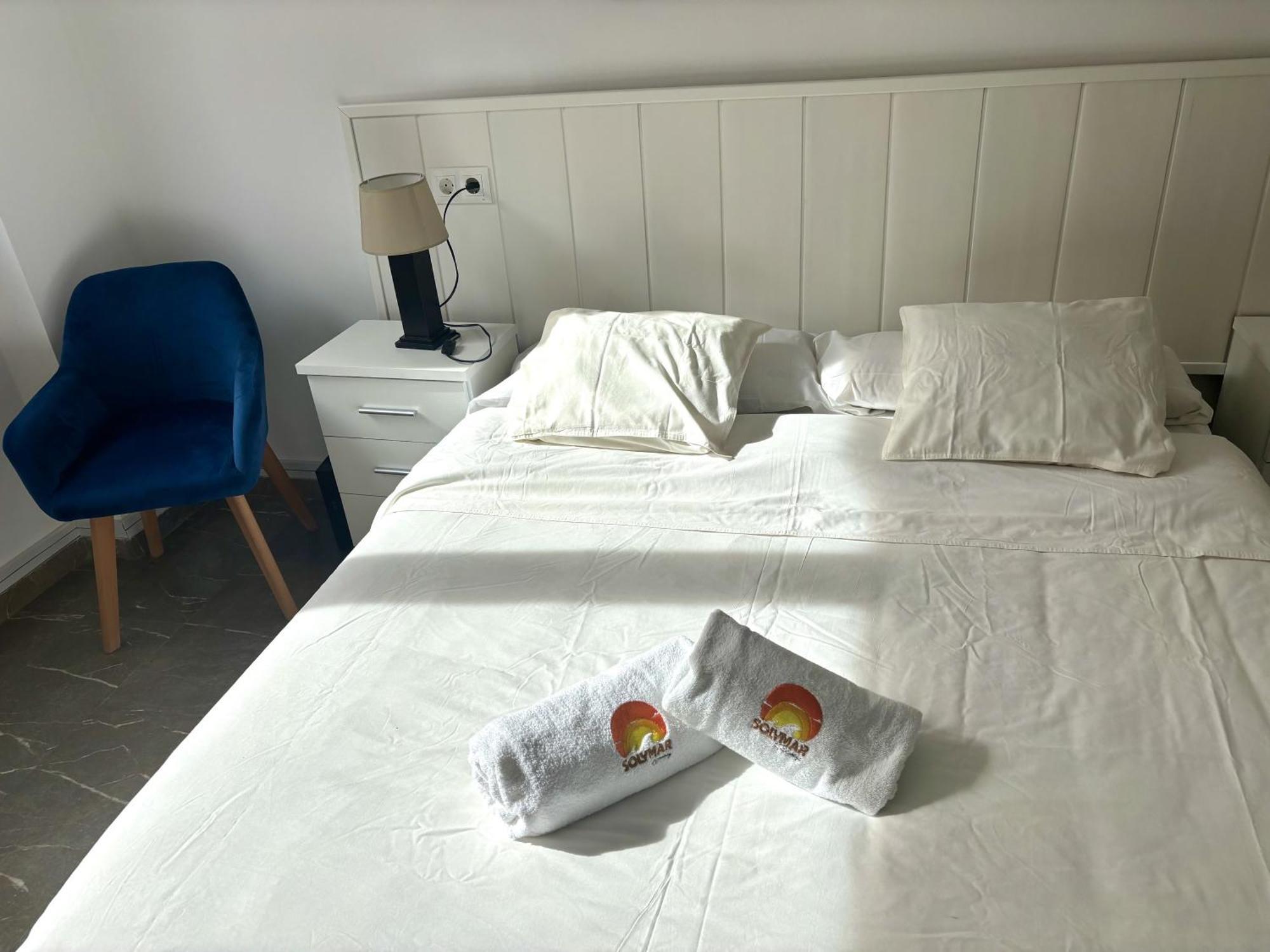 Apartamento Antonio By Solymar Holiday Torre Del Mar Luaran gambar